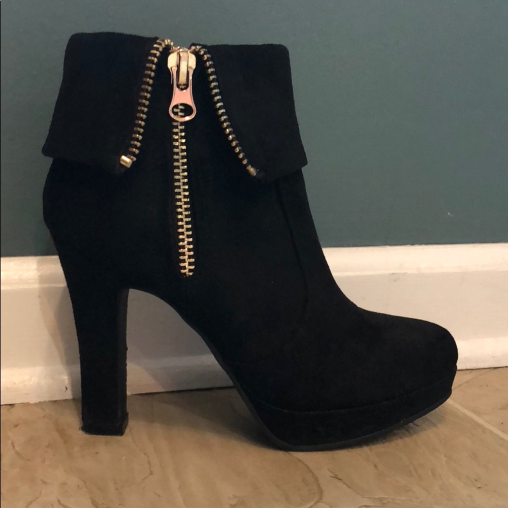 Black ankle boots with heels